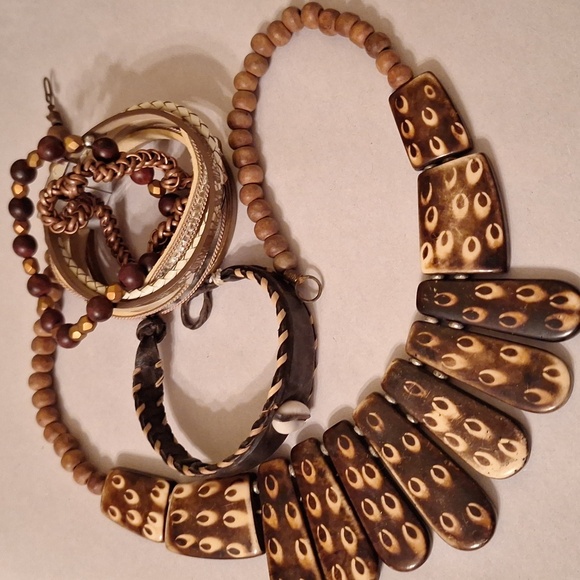 Huge Lot Browns Ambers Wood Boho Style Jewelry Hippie Whimsigoth Animal Print 27 - Picture 8 of 12